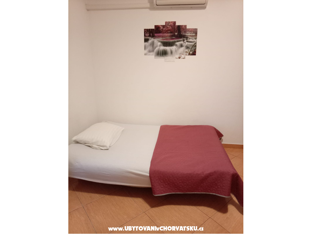 Apartments Vranjkovi� - Vodice Croatia