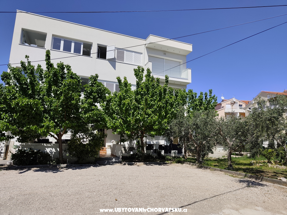 Apartmanok Ivica i Ljuba Cukrov - Vodice Horv�torsz�g