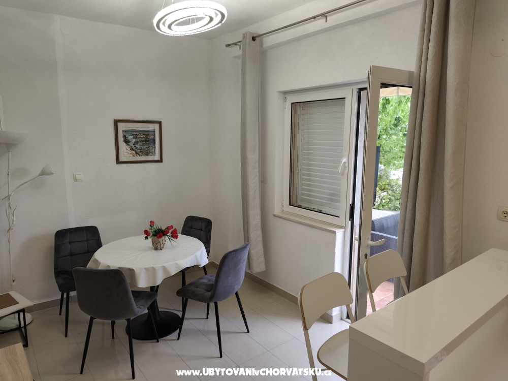 Apartm�ny Ivica i Ljuba Cukrov - Vodice Chorv�tsko