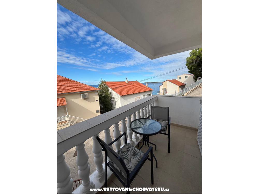 Appartement Ivan (15m from  beach) - Vodice Kroatien