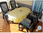 Apartmaji Ana - Vodice Hrvaka