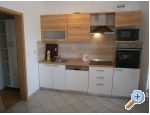 Apartmaji Ana - Vodice Hrvaka