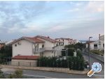 Apartmaji Arny - Vodice Hrvaka
