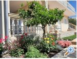 Apartmaji Duzelovi dvori - Vodice Hrvaka