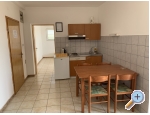 Appartements - Emelie - Vodice Kroatien