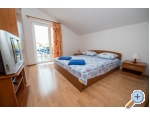 Apartma Lory - Vodice Hrvaka
