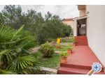 Apartma Lory - Vodice Hrvaka