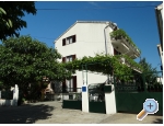 Apartmaji Milka-Jure Srima-Vodice - Vodice Hrvaka