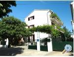 Apartmaji Milka-Jure Srima-Vodice - Vodice Hrvaka