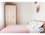 Apartmaji Milka - Vodice Hrvaka