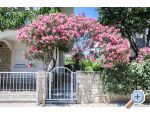 Apartmaji Milka - Vodice Hrvaka