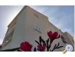 Apartmaji Stipaniev - Vodice Hrvaka