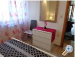 Apartmaji  IVAN - Vodice Hrvaka