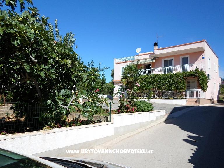 Ivica apartmani  – ubytování Vodice, Chorvatsko – foto 1