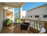 Apartmaji  Vesna - Vodice Hrvaka