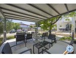 Vila s bazenom i jacuzzijima – Vodice – Vorschau 4