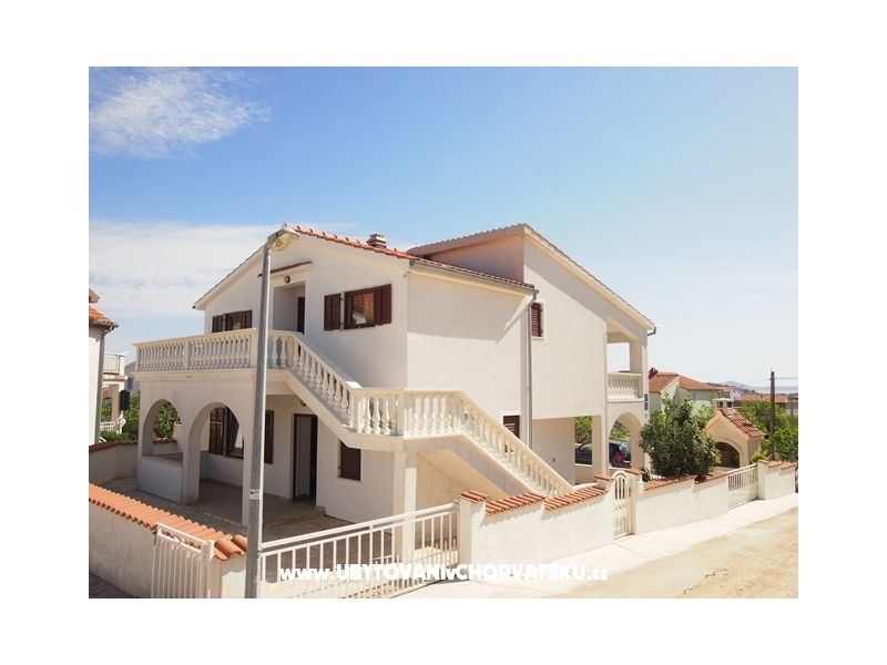 Villa Dubravka – Ferienwohnung Vodice, Kroatien – Foto 2