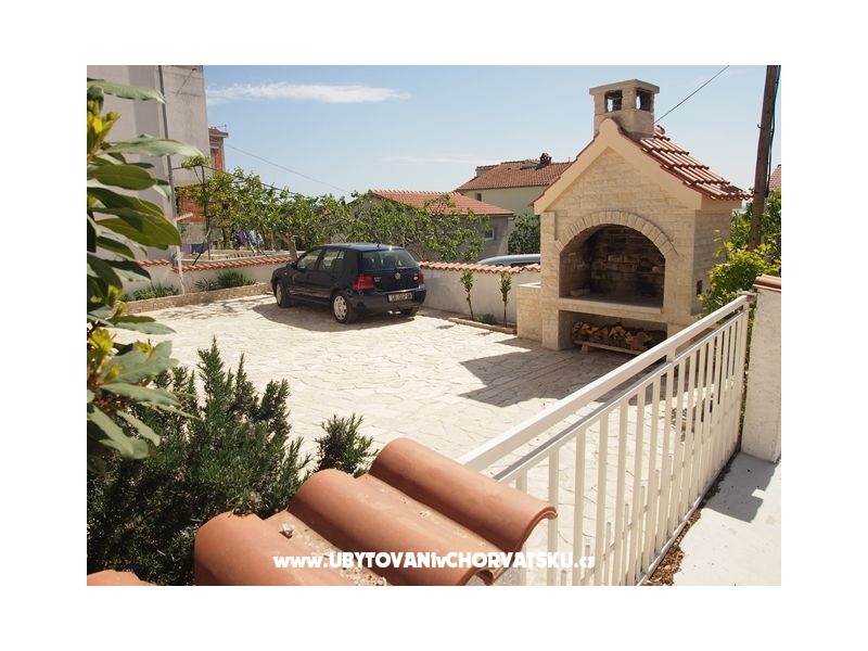 Villa Dubravka – Ferienwohnung Vodice, Kroatien – Foto 4