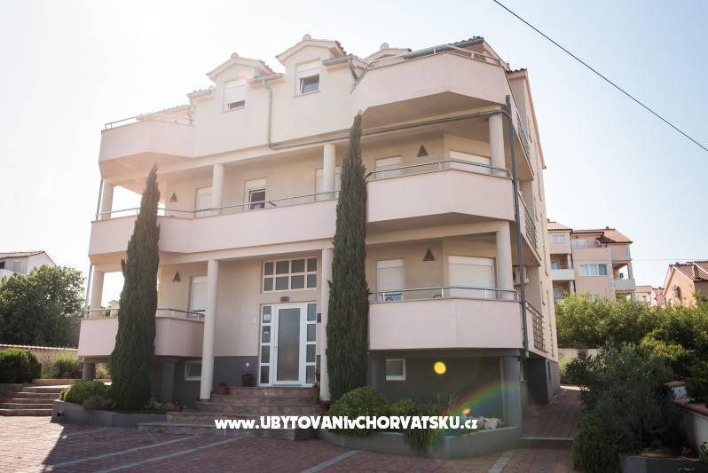 Villa Lovas – Ferienwohnung Vodice, Kroatien – Foto 1