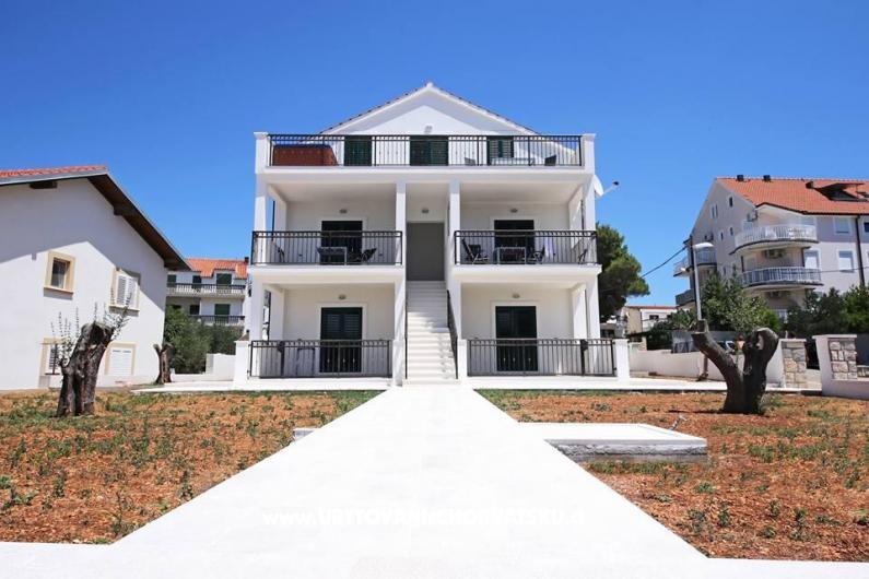 Villa Lucich I. - II. – Ferienwohnung Vodice, Kroatien – Foto 3