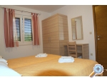 Appartements Ksenija - Zaostrog Kroatien