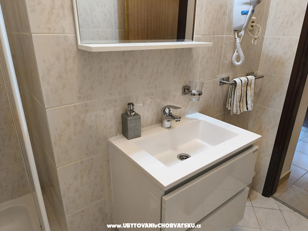 Apartmani Martina - Zaton Hrvatska