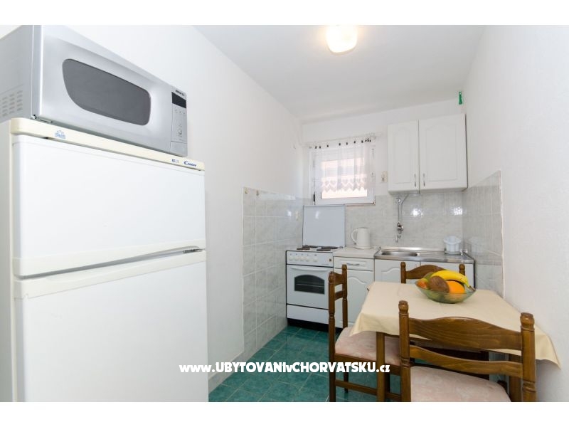 Appartements Knezović – Ferienwohnung Zivogosce, Kroatien – Foto 17