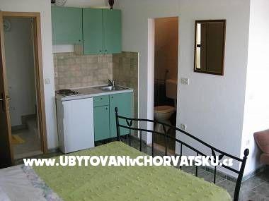 Ferienwohnungen Lile  – Ferienwohnung Zivogosce, Kroatien – Foto 10