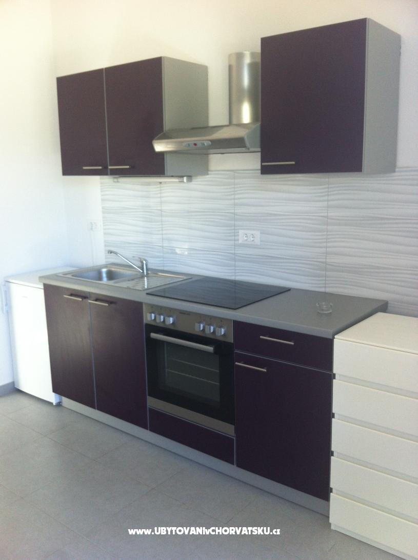 Legin – Ferienwohnung Zivogosce, Kroatien – Foto 4