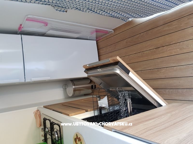 Mobile house – ubytování Živogošče, Chorvatsko – foto 9